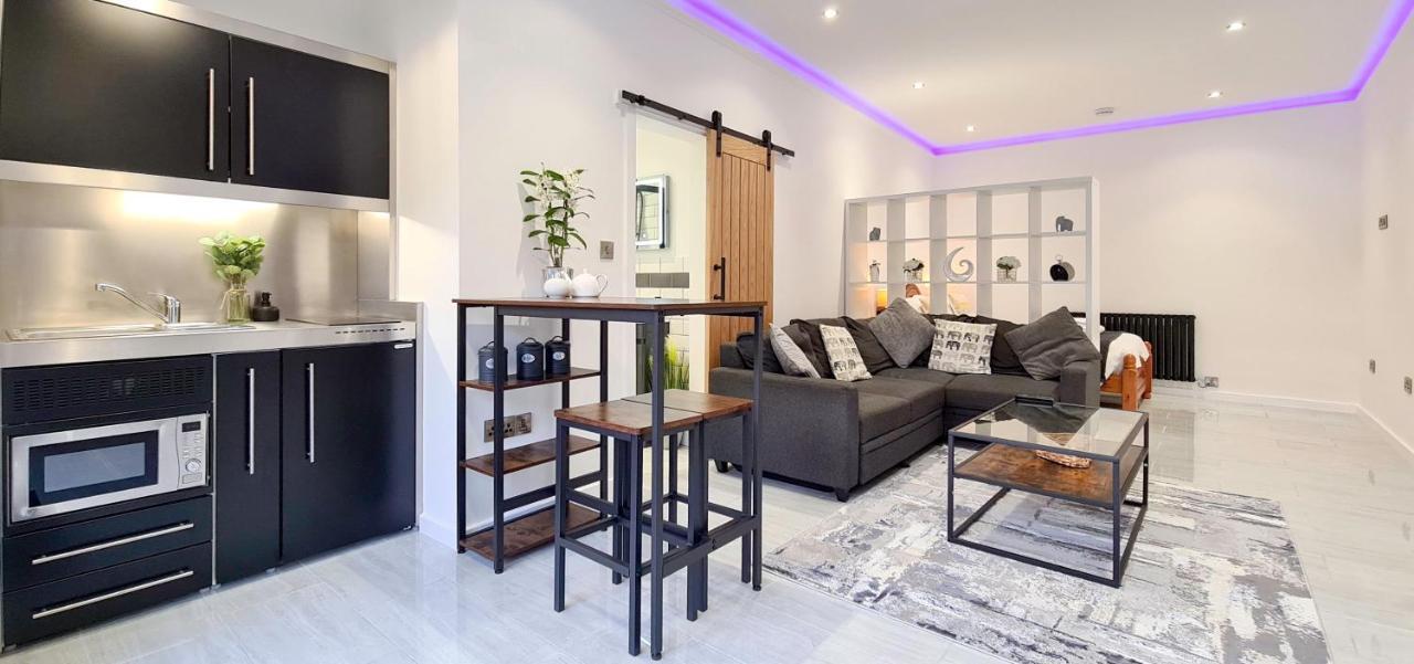 The Studio, Luxury Modern Apartment In The South Hams, Stunning Walks On The Doorstep, A 20 Minute Drive To The Beautiful Sandy Beaches, Quiet Courtyard Setting, Shops, Bars And Restaurants A Short Walk Away! Ivybridge Buitenkant foto