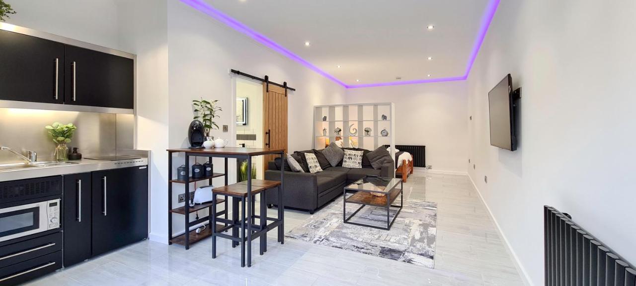 The Studio, Luxury Modern Apartment In The South Hams, Stunning Walks On The Doorstep, A 20 Minute Drive To The Beautiful Sandy Beaches, Quiet Courtyard Setting, Shops, Bars And Restaurants A Short Walk Away! Ivybridge Buitenkant foto