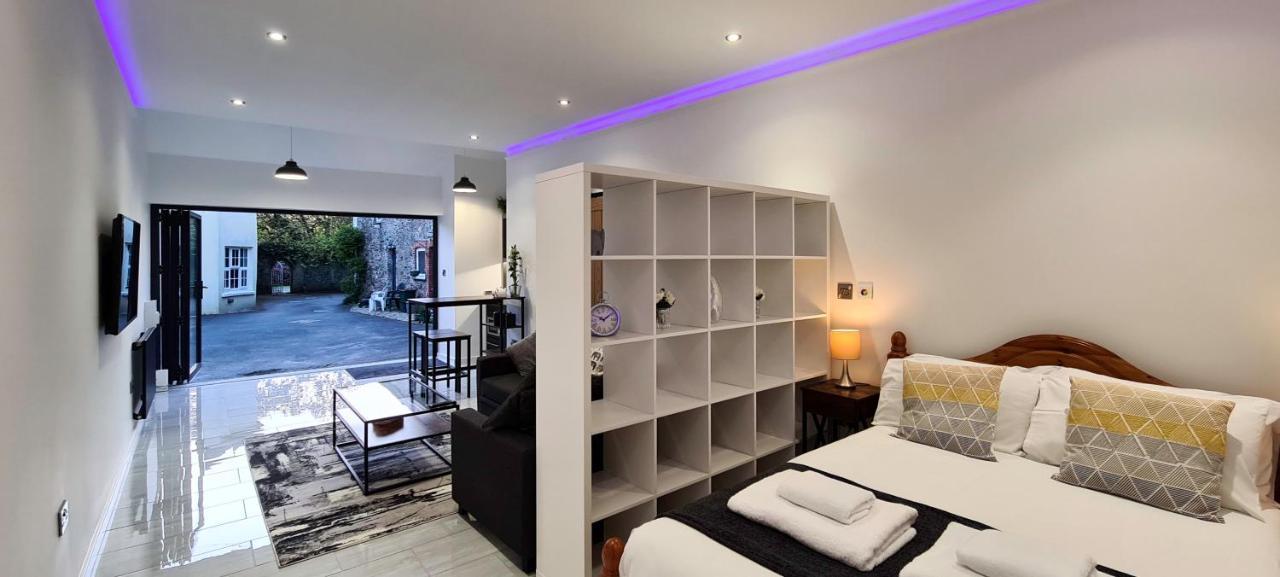 The Studio, Luxury Modern Apartment In The South Hams, Stunning Walks On The Doorstep, A 20 Minute Drive To The Beautiful Sandy Beaches, Quiet Courtyard Setting, Shops, Bars And Restaurants A Short Walk Away! Ivybridge Buitenkant foto