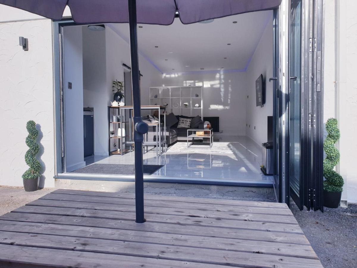 The Studio, Luxury Modern Apartment In The South Hams, Stunning Walks On The Doorstep, A 20 Minute Drive To The Beautiful Sandy Beaches, Quiet Courtyard Setting, Shops, Bars And Restaurants A Short Walk Away! Ivybridge Buitenkant foto